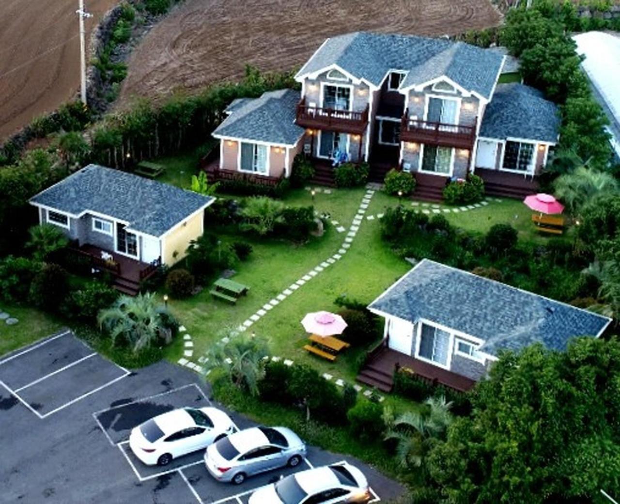 Jubilee Chalet Seogwipo Exterior foto