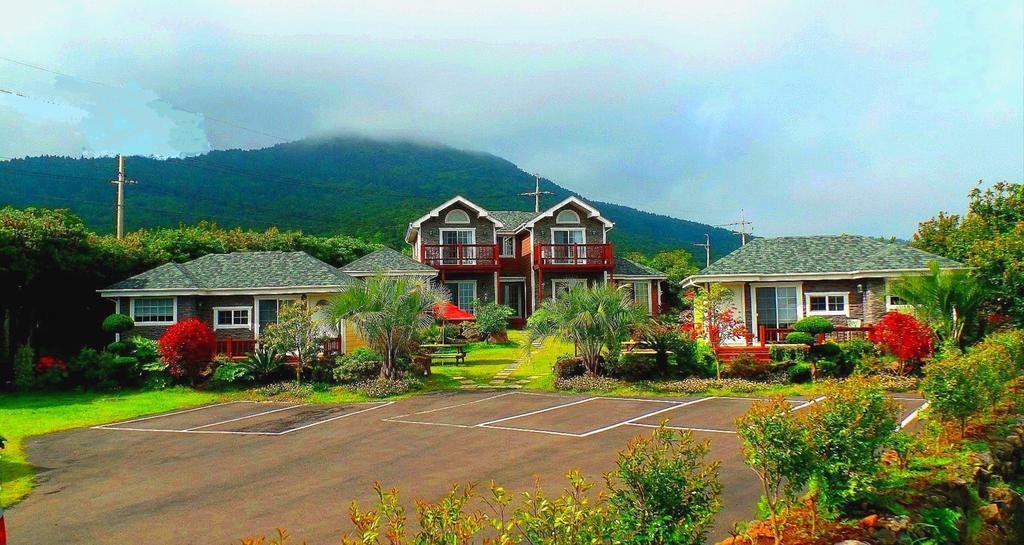Jubilee Chalet Seogwipo Exterior foto